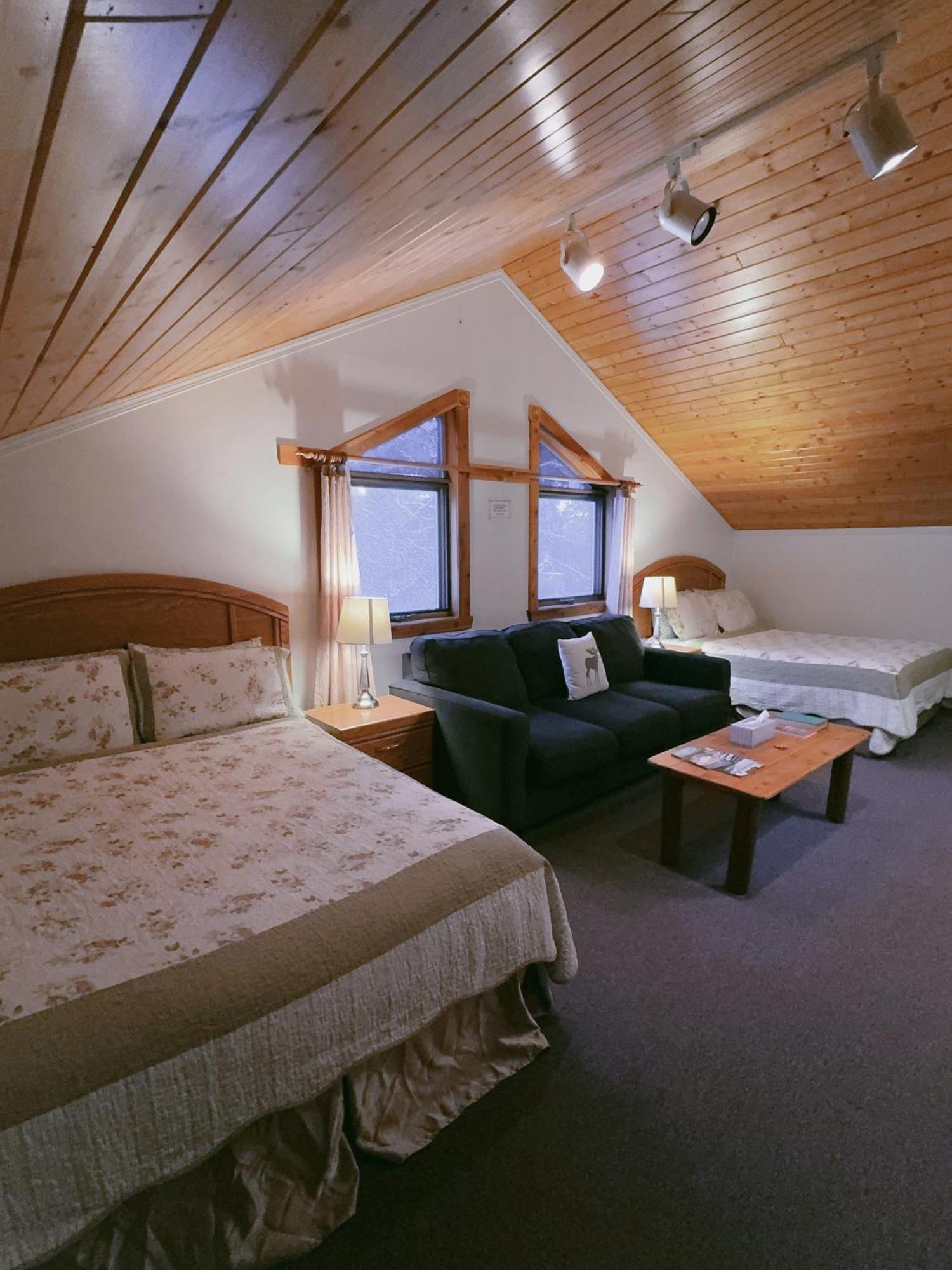 Alpine Meadows Lodge Голден Экстерьер фото