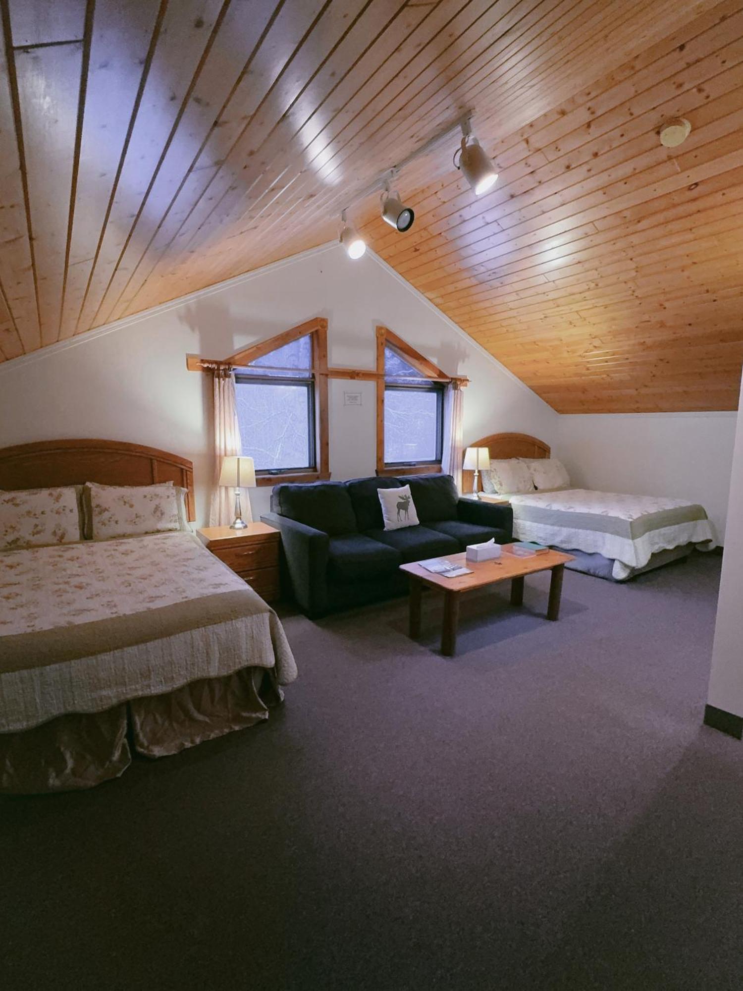 Alpine Meadows Lodge Голден Экстерьер фото