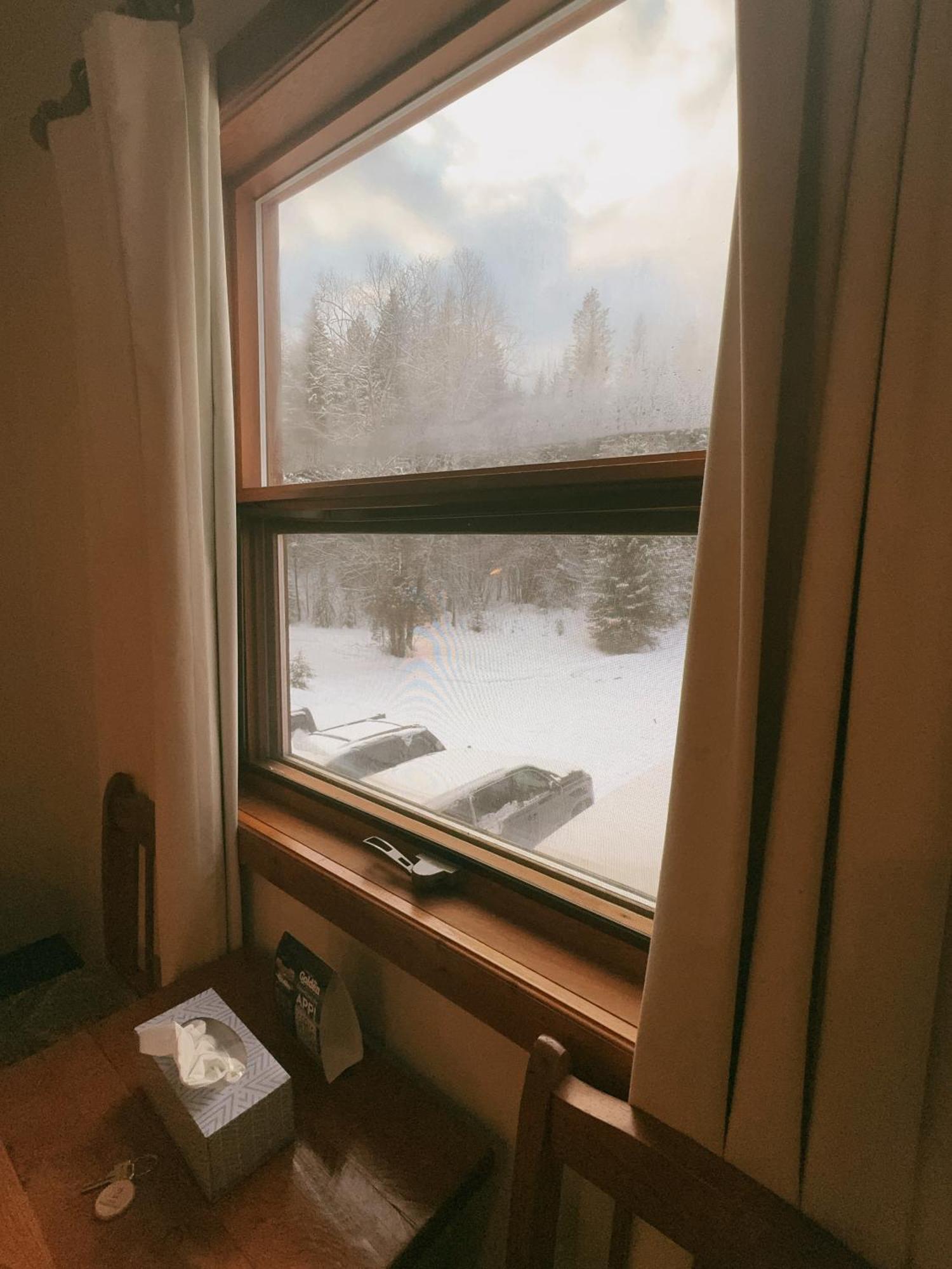 Alpine Meadows Lodge Голден Экстерьер фото