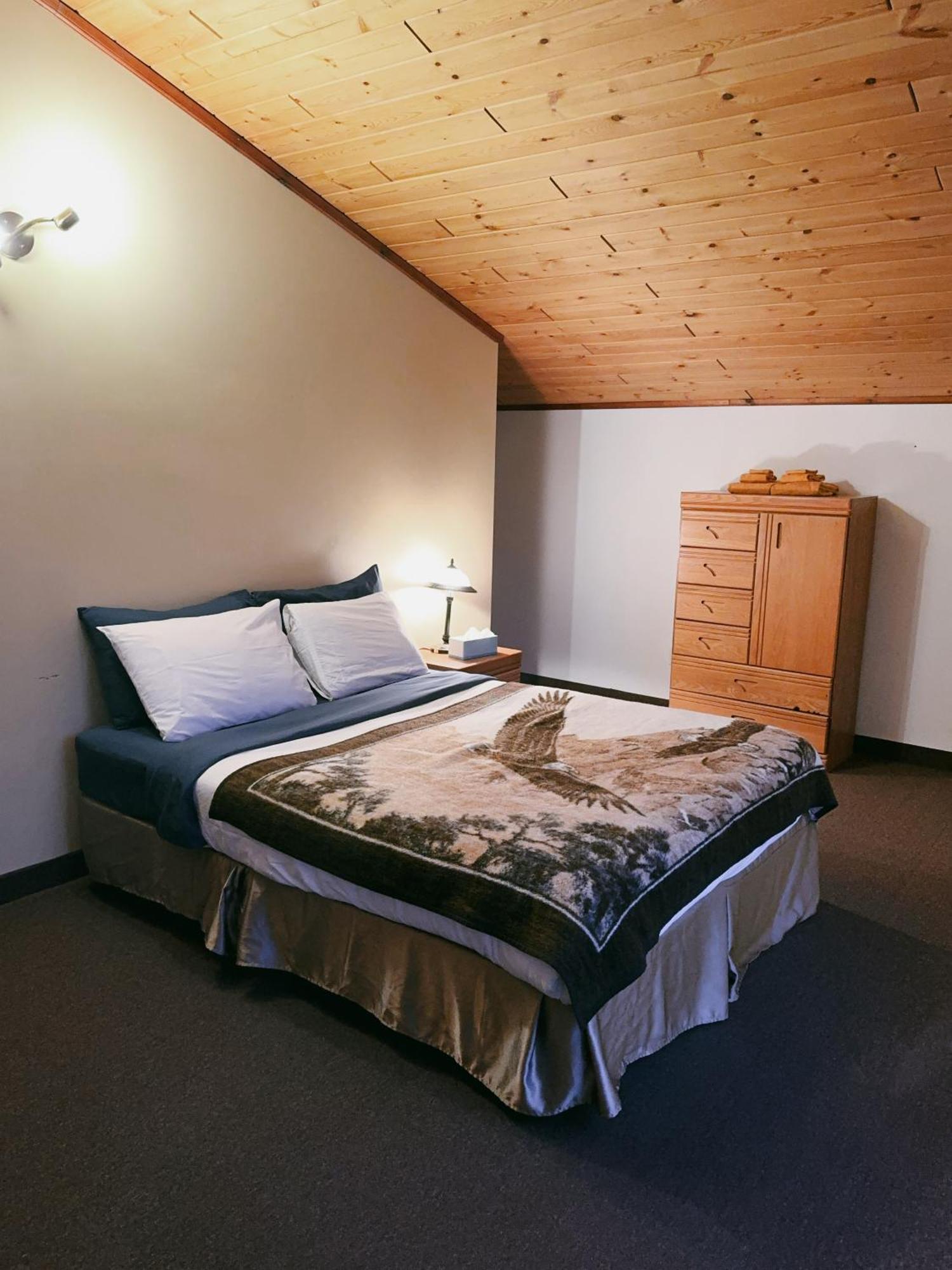 Alpine Meadows Lodge Голден Экстерьер фото