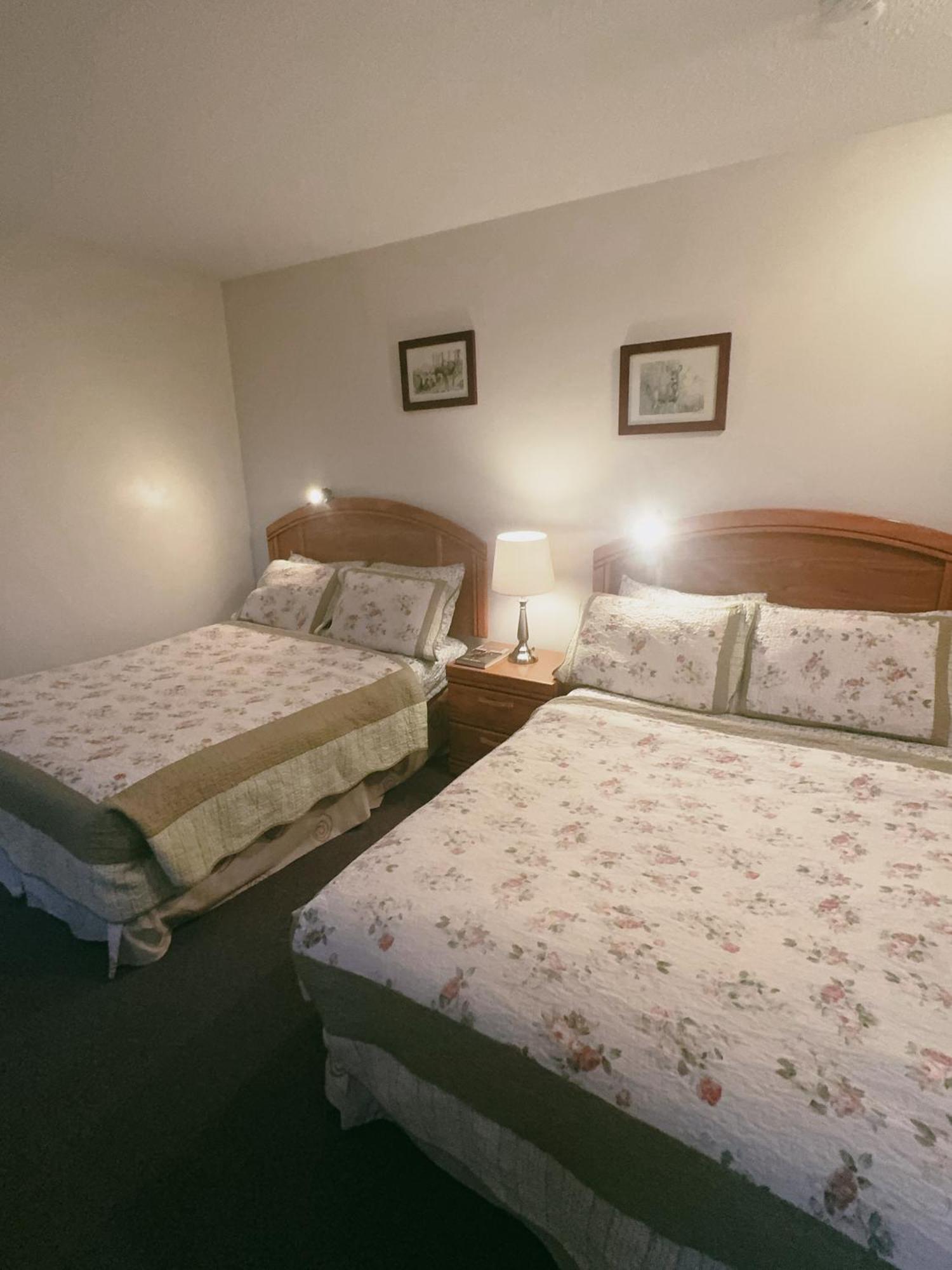Alpine Meadows Lodge Голден Экстерьер фото